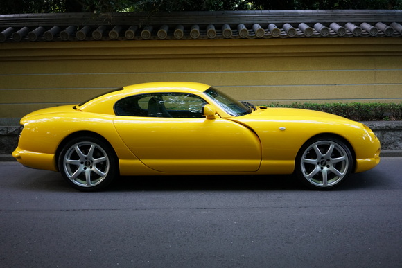 2002年 TVR サーブラウ 6スピード – PrancingHorse