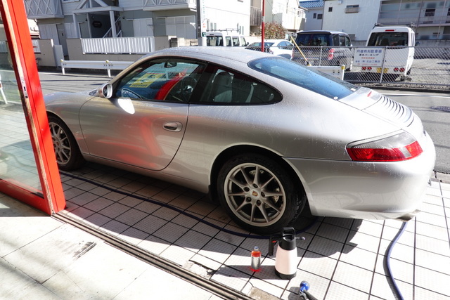 996カレラ　スイスバックス　施工