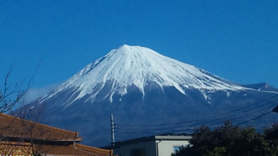 明けましておめでとうございます。新年はF355GTSの足回りの修理から始まりました。