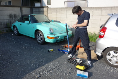 ポルシェ964タルガ　カレラ2　エンジン掛かりました。