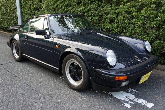 87年ポルシェ911カレラ3.2