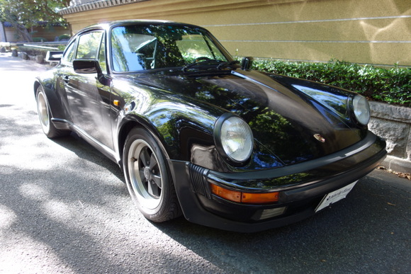 87年ポルシェ911ターボ　US仕様