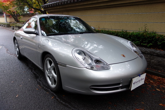 01年ポルシェ911カレラ　6MT　ディーラー車