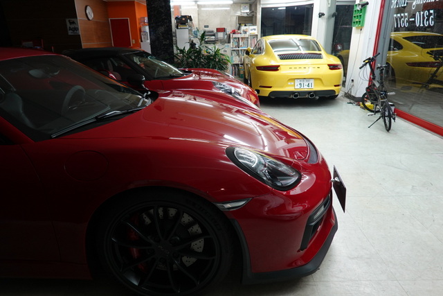 ケイマンGT4商談
