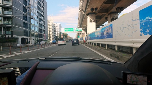 アストンマ-ティン春日井納車