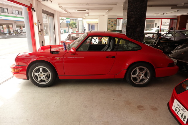 ポルシェ964赤　納車準備