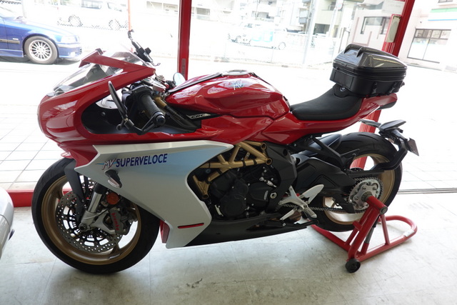 MVアグスタRC800オイル交換