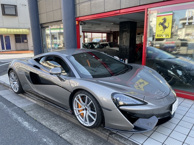 マクラーレン570S納車準備