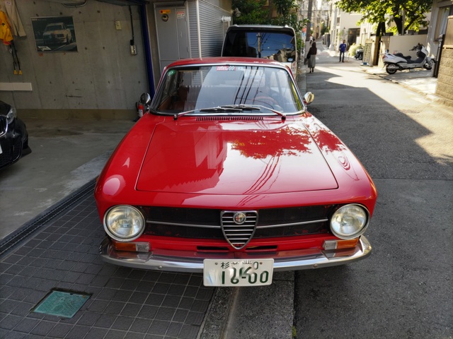 1974年アルファロメオ1600GT