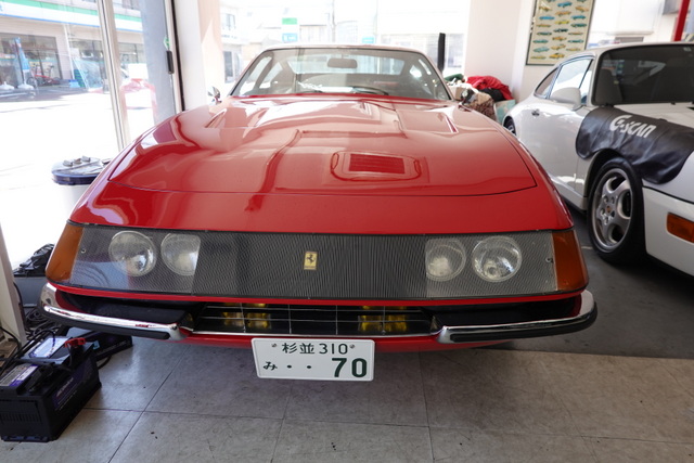 365GTB4 内装リペア