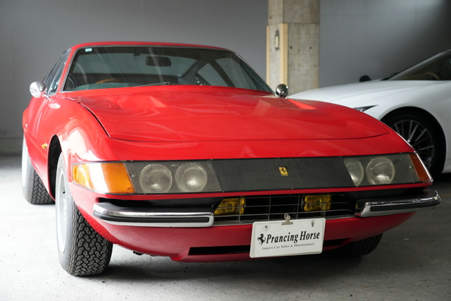 1970年フェラーリ365GTB4　　　　　　　　　　　　　　　商談中
