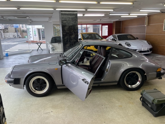 ポルシェ930シートリペア